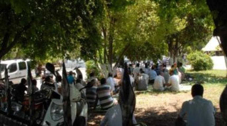 Ramazanın İlk Cuması&rsquo;nda Camiler Yine Doldu