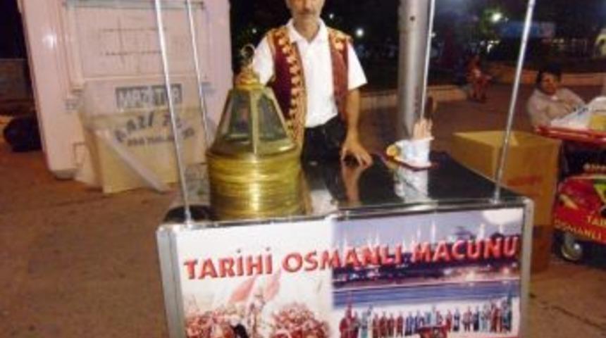 Şark&ouml;y&rsquo;de Osmanlı&rsquo;nın Şeker Macunu Geleneği Yaşatılıyor