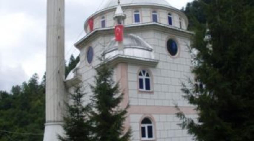 G&ouml;rele İl&ccedil;esi K&ouml;pr&uuml;başı K&ouml;y&uuml; Camii İbadete A&ccedil;ıldı