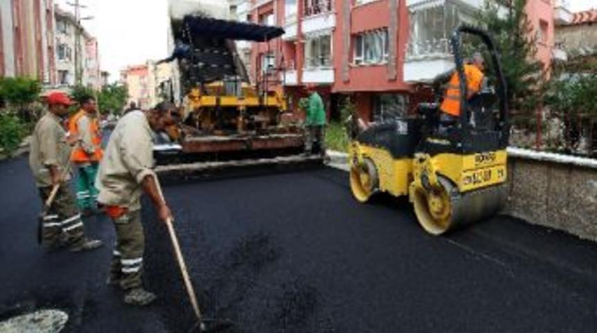 Tanık'tan &Ccedil;ankaya'da Asfalt Ve Temizlik Atılımı