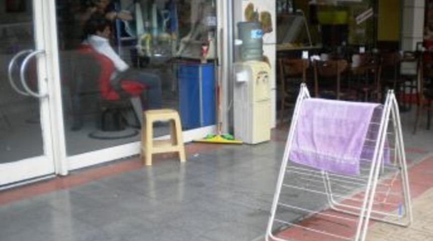 İzmit Belediyesi'nden Berberlere Hijyen Denetimi