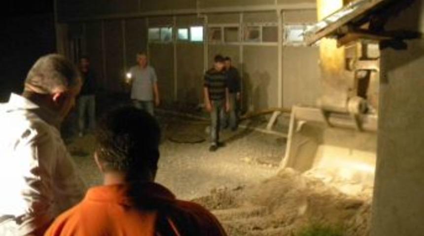 G&uuml;mr&uuml;k Muhafaza, 70 Bin TL Değerinde Ka&ccedil;ak Mazot Ele Ge&ccedil;irdi