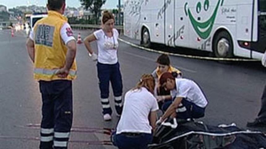 &Ccedil;arptığı kadını &ouml;l&uuml;me terketti