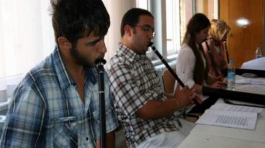 Boz&uuml;y&uuml;k&rsquo;te Ney Kursuna İlgi