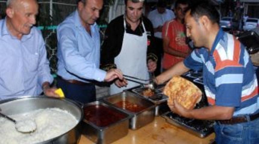 Arslan, İlk İftarını &Ccedil;adırda A&ccedil;tı