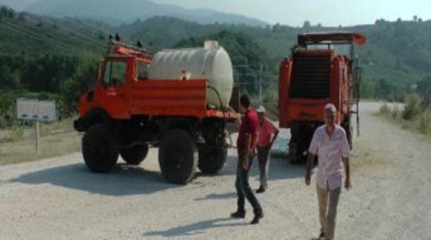 Ak&ccedil;akoca&rsquo;da Yıllardır Beklenen Asfaltlama &Ccedil;alışmasına Başlandı