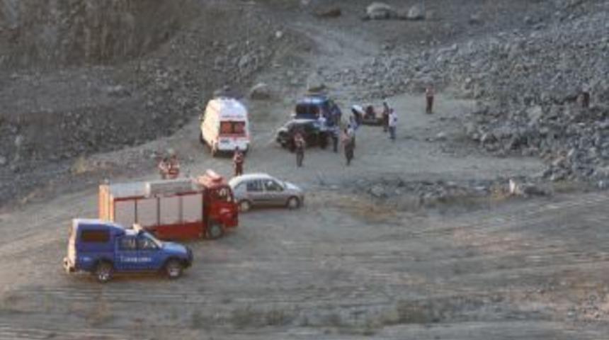 Taş Ocağında Kaza: Taşların Altında Kalan İş&ccedil;i Hayatını Keybetti