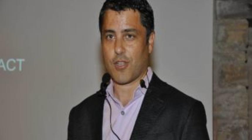 &Uuml;nl&uuml; Yapımcı-y&ouml;netmen Rick Porras Kuşadası&rsquo;na Geldi