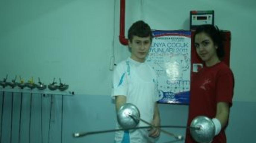 Eskrimde Milli Sevin&ccedil;