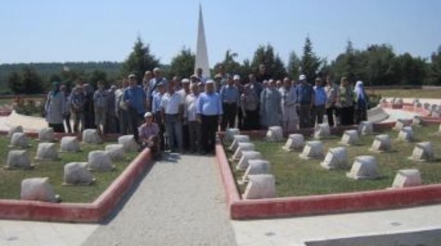 K&ouml;y İmamı, Cemaatini &Ccedil;anakkale'ye G&ouml;t&uuml;rd&uuml;