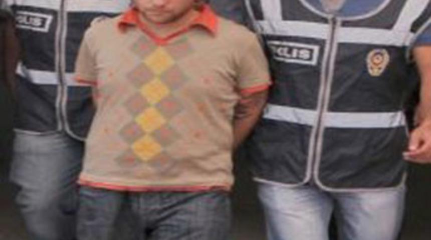 Kardeşini bı&ccedil;aklayarak &ouml;ld&uuml;rd&uuml;