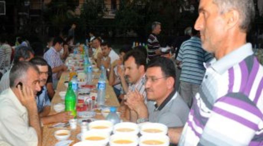Ufuk Lisesi Ve K&ouml;rfez Dershanesi Personeli Iftarda Buluştu