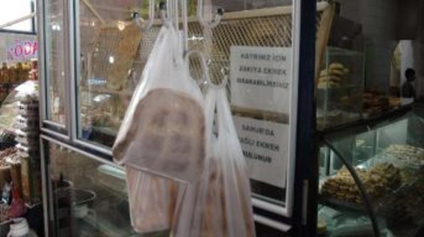 Diyarbakır&rsquo;da Bir Fırın Askıya Ekmek Bırakma Kampanyası Başlattı