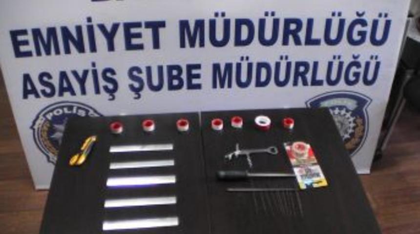 ATM &Ccedil;etesinin Y&ouml;ntemi Polisi Bile Şaşırttı