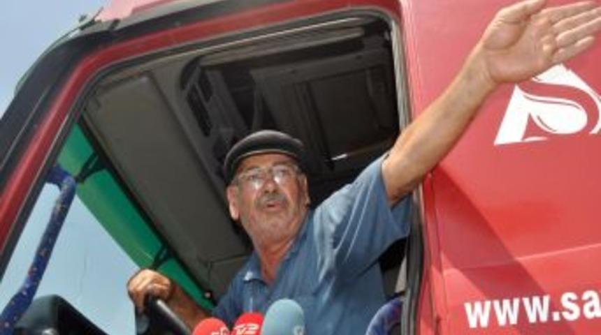 T&uuml;rk TIR'ları Yağmalanıyor