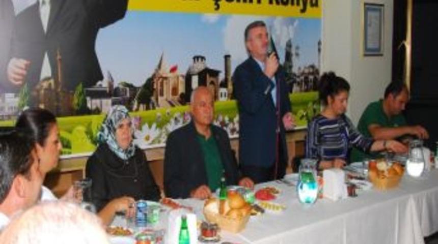 Başkan Aky&uuml;rek İlk İftarda Şehit Aileleriyle Buluştu