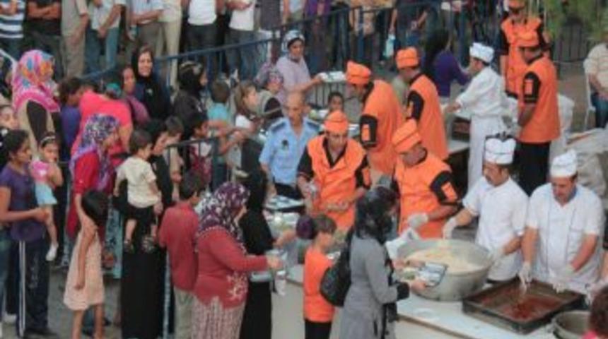 Nevşehir Belediyesi'nin Iftar Sofrası, G&uuml;l Bah&ccedil;e&rsquo;de Kuruldu