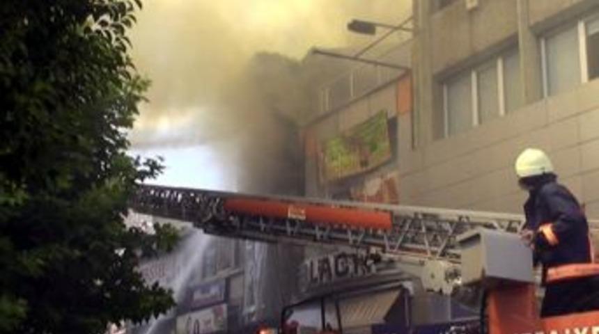 Tarihi Bina K&uuml;l Oldu