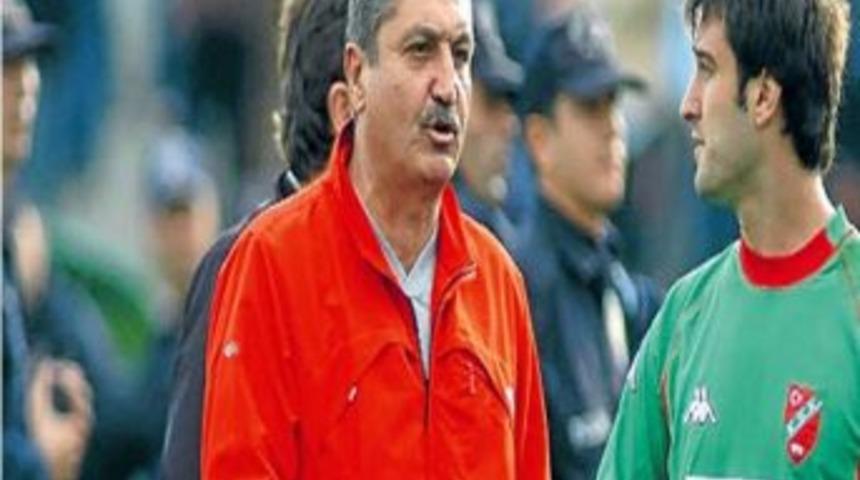 Karşıyaka Transfer Listesini Geniş Tutuyor