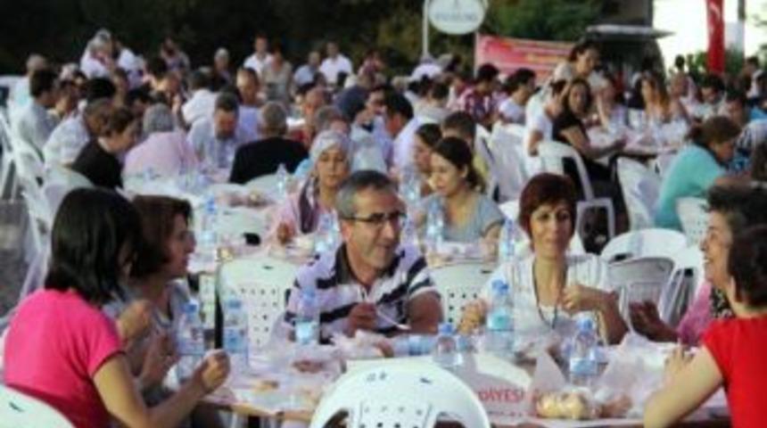 Gaziemir'de Her Yer Ramazan Etkinlikleriyle Şenleniyor