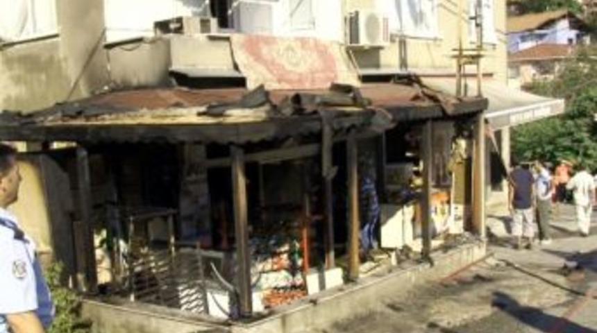 Pastanede Patlama: 4 Yaralı