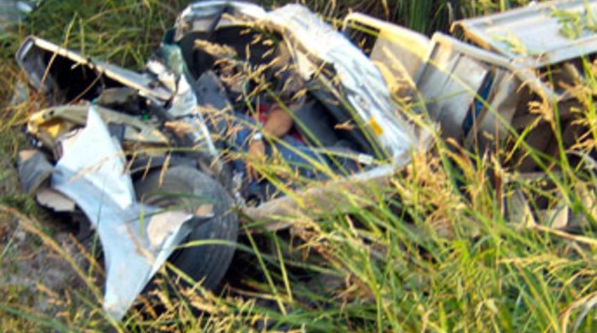 Antalya'da trafik kazası: 2 &ouml;l&uuml;