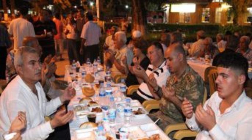 28. Antakya Festivali'nde 2 Bin Kişiye Iftar Verildi