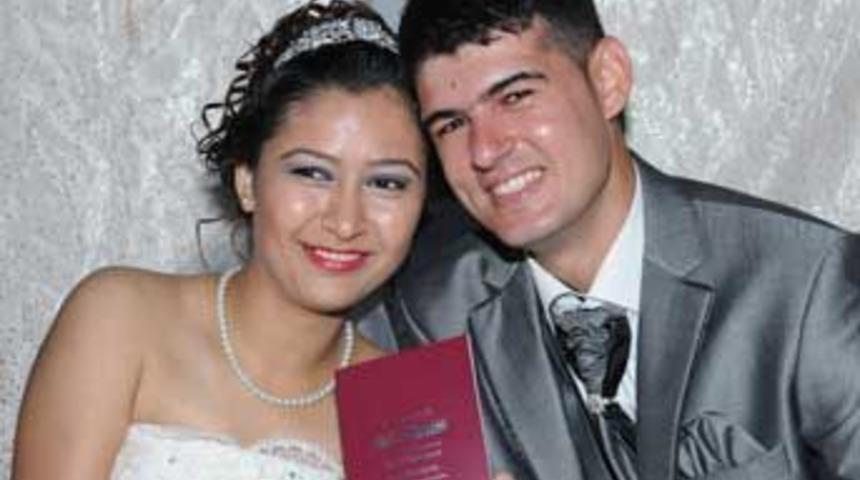 İşitme engelli &ccedil;iftin mutluluğu