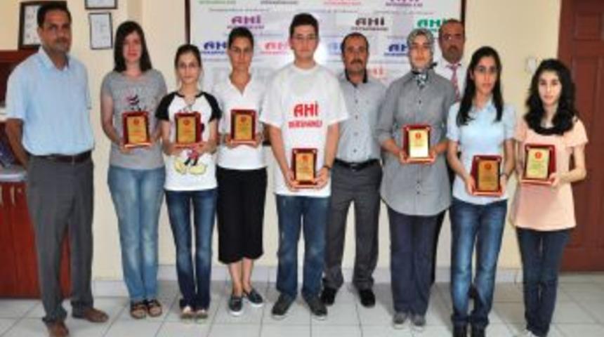 Amasya Ahi Dershanesi'nden LYS'de &Uuml;&ccedil; T&uuml;rkiye Derecesi