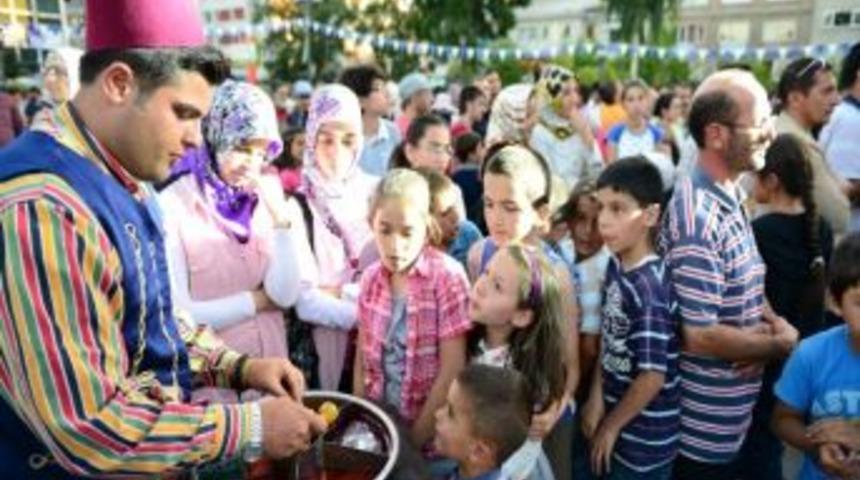 İstanbul'da Feshane, Erzurum'da Yakutiye Kent Meydanı