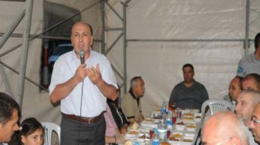 Balıkesir'de 5 Yerde Iftar &Ccedil;adırı Kuruldu