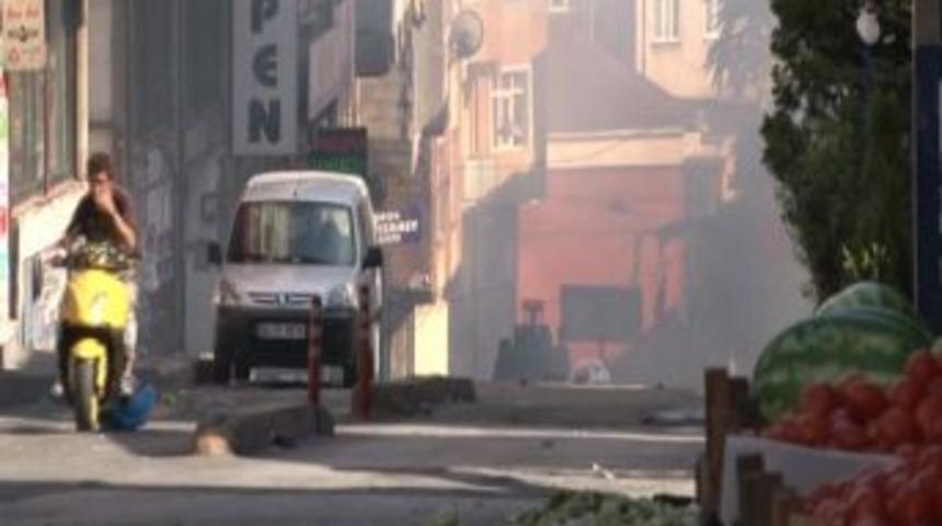 Yaralı Ter&ouml;riste Destek Eylemine Polis M&uuml;dahale Etti