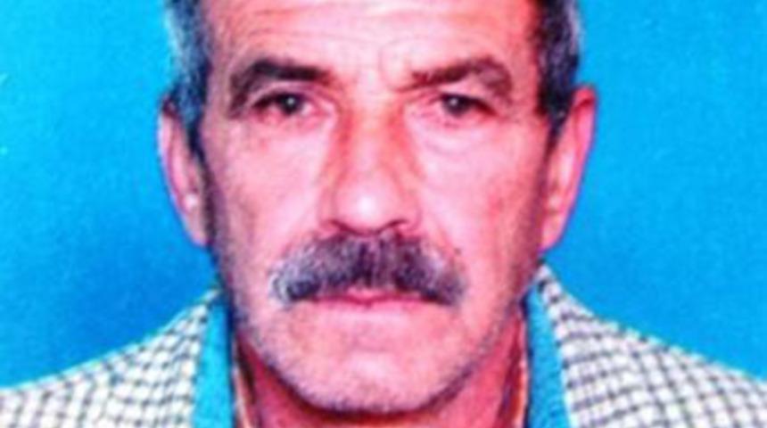 Durdurmak istediği trakt&ouml;r&uuml;n altında kaldı