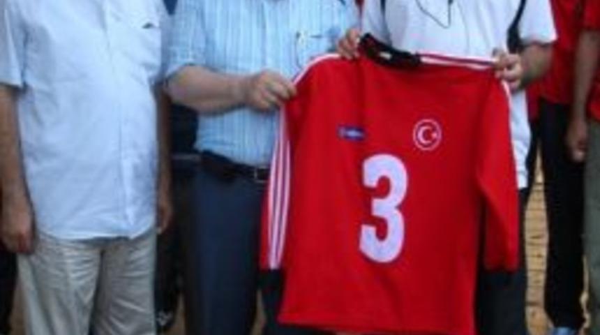 Konak Belediyesi'nden Şampiyonlara Tam Destek