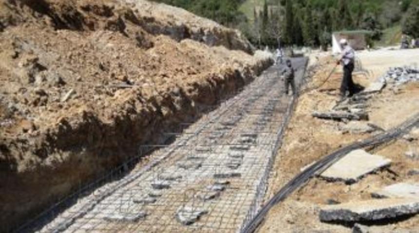 &Ouml;demiş Belediyesi Mezar Satıyor