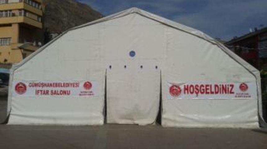 G&uuml;m&uuml;şhane Belediyesinin İftar &Ccedil;adırı Hizmete Başladı