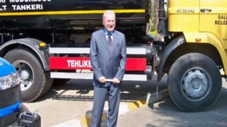 Salihli Belediyesi'ne Ara&ccedil; Takviyesi S&uuml;r&uuml;yor