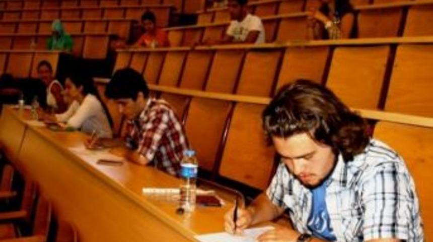 Dpü’de, 14 Farklı Ülkeden 74 Öğrenci Öğrenim Görecek