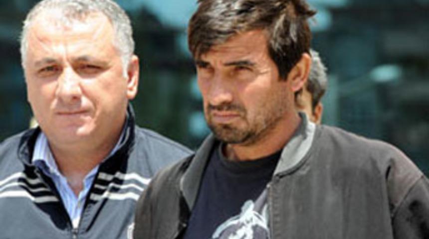 Anne ile 3 &ccedil;ocuğunu &ouml;ld&uuml;rd&uuml;