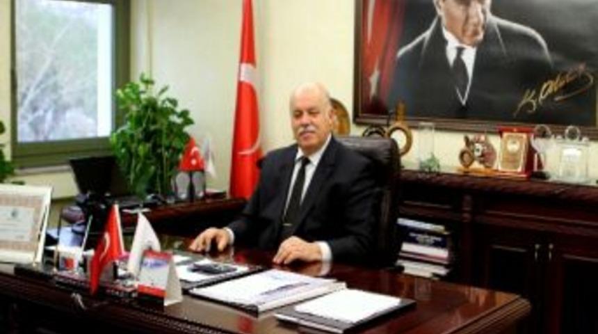 Belediye Başkanı &Ccedil;i&ccedil;ek, Karpuz Polemiğine A&ccedil;ıklık Getirdi