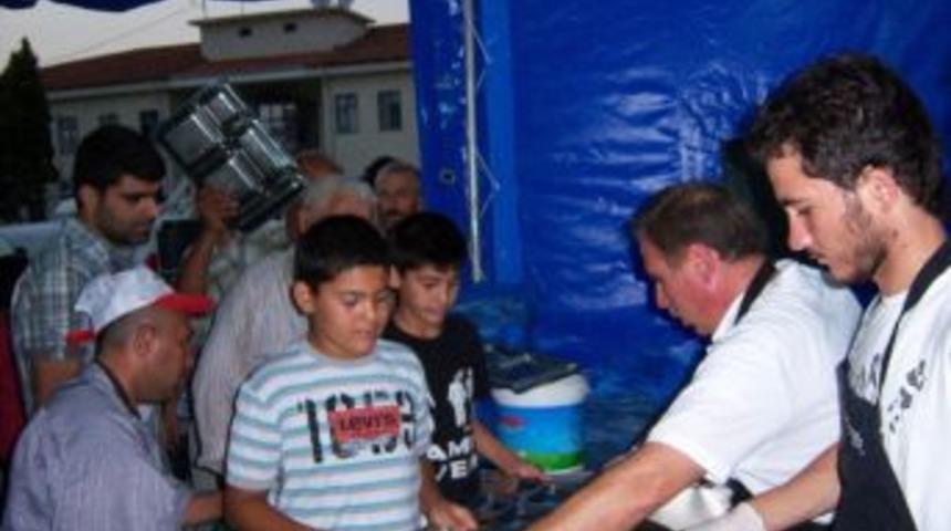 Tso, Kula&rsquo;da İftar &Ccedil;adırı Kurdu