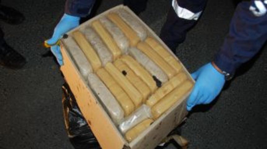 İran&rsquo;dan &Uuml;zerinden Getirilen 80 Kilogram Uyuşturucu Ele Ge&ccedil;irildi