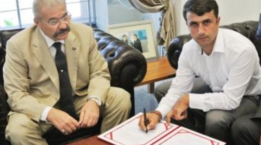 Ağabeyinin Adını Osmaniye&rsquo;de Yaşatacak