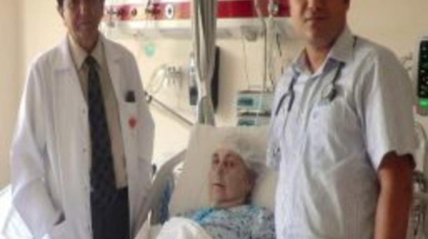 Eskişehir'de Kalbi 15 Defa Duran Hasta Hayata Tutundu