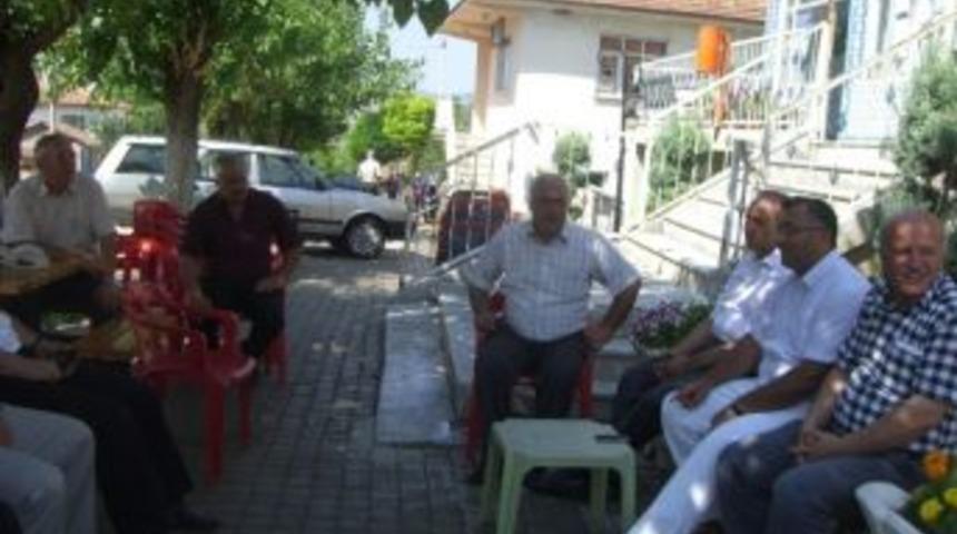 K&uuml;tahya Valisi &Ccedil;ift&ccedil;i, Şeyhler Beldesini Ziyaret Etti