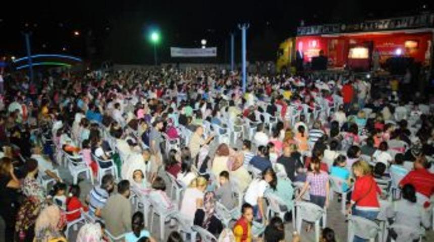 Altın Koza'nın Gezici Sineması &Ccedil;amlıyayla'ya Ulaştı