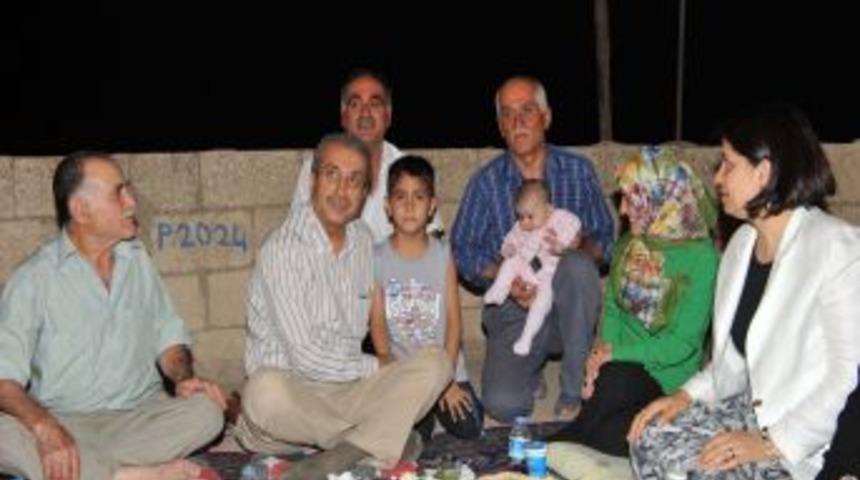 Bakan Eker, Iftarını Vatandaşın Evinde Yaptı