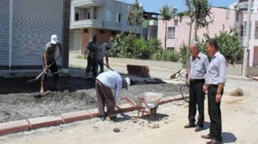 Toroslar&rsquo;da Asfalt Ve Kaldırım &Ccedil;alışmaları S&uuml;r&uuml;yor