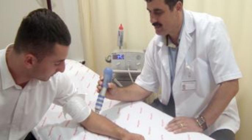 Halıları &Ccedil;ırparken Kollarınızı Sakatlamayın