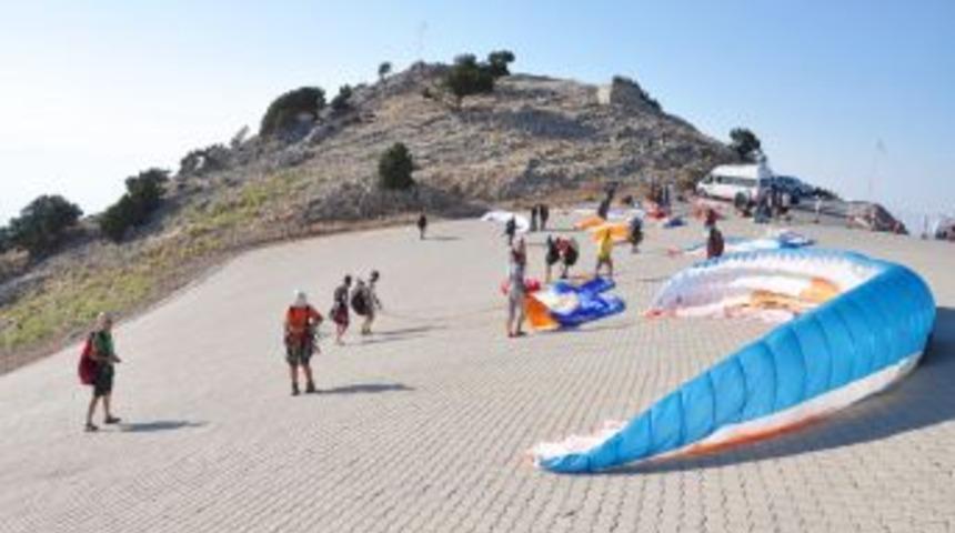 12 Ay U&ccedil;uş Yapmak I&ccedil;in Babadağı'na Yeni Pist A&ccedil;ılacak